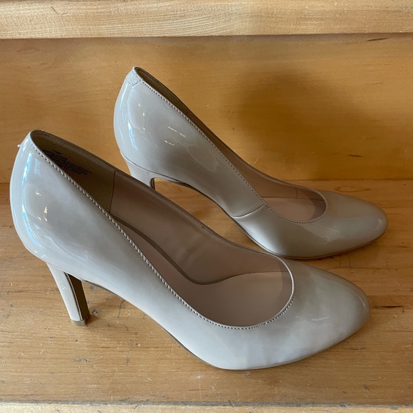 Nine West Beige Pumps - Picture 4 of 5